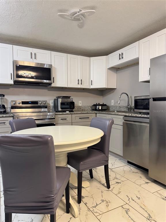 4345 TAHITIAN GARDENS CIRCLE UNIT G, HOLIDAY, FL — photo 5 of 11