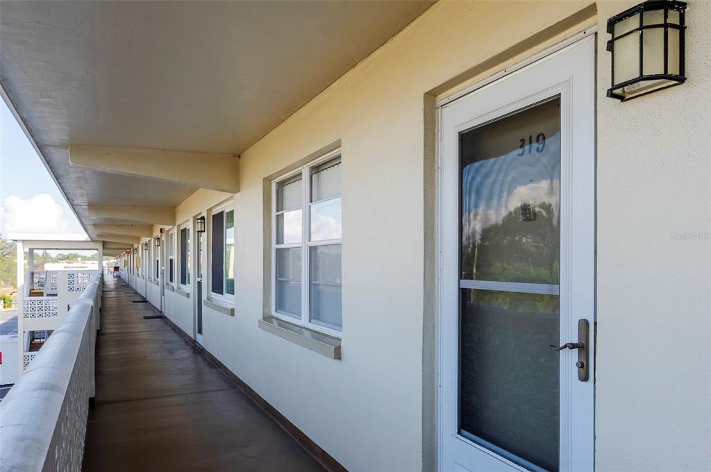 8101 11TH STREET N UNIT 319