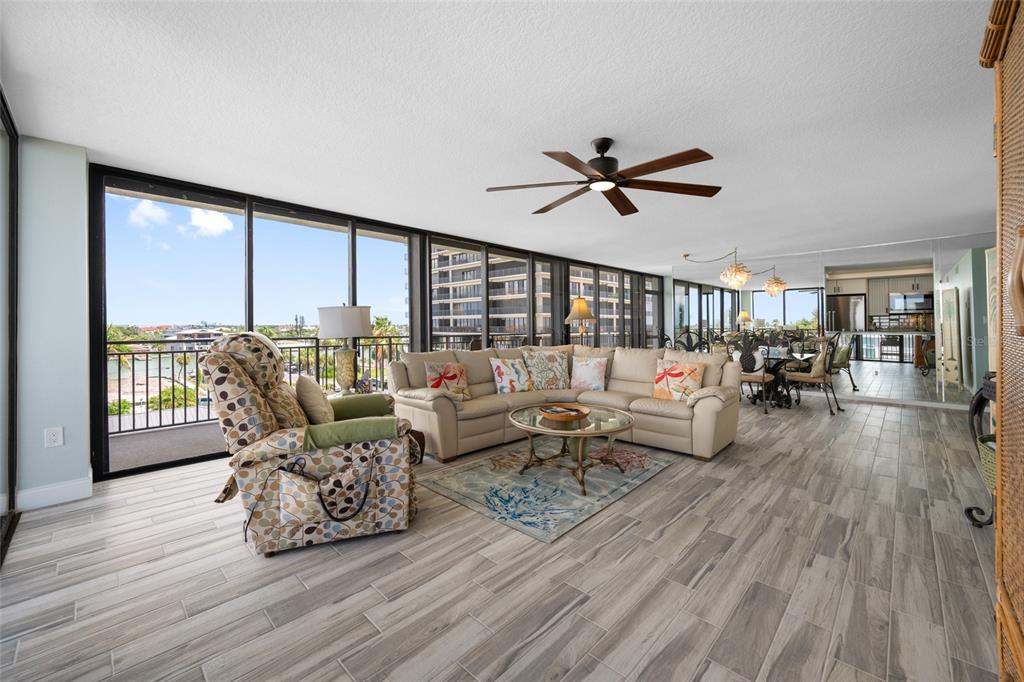 7650 BAYSHORE DRIVE UNIT 406, TREASURE ISLAND, FL — photo 5 of 30