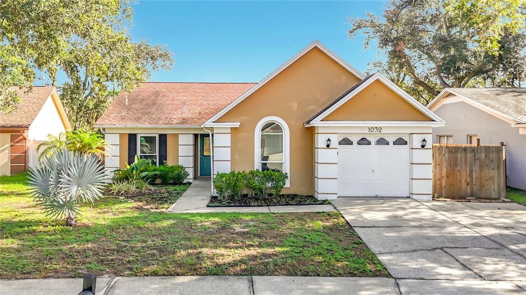 1032 HARDWOOD DRIVE
