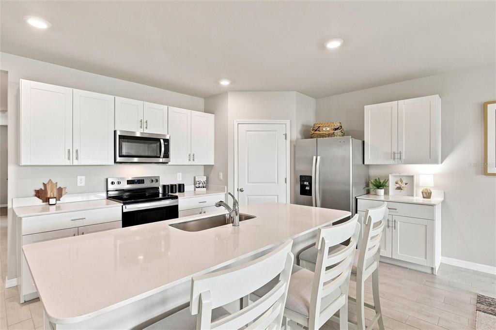 5131 SCHUBERT TRAIL, NORTH PORT, FL — photo 4 of 30