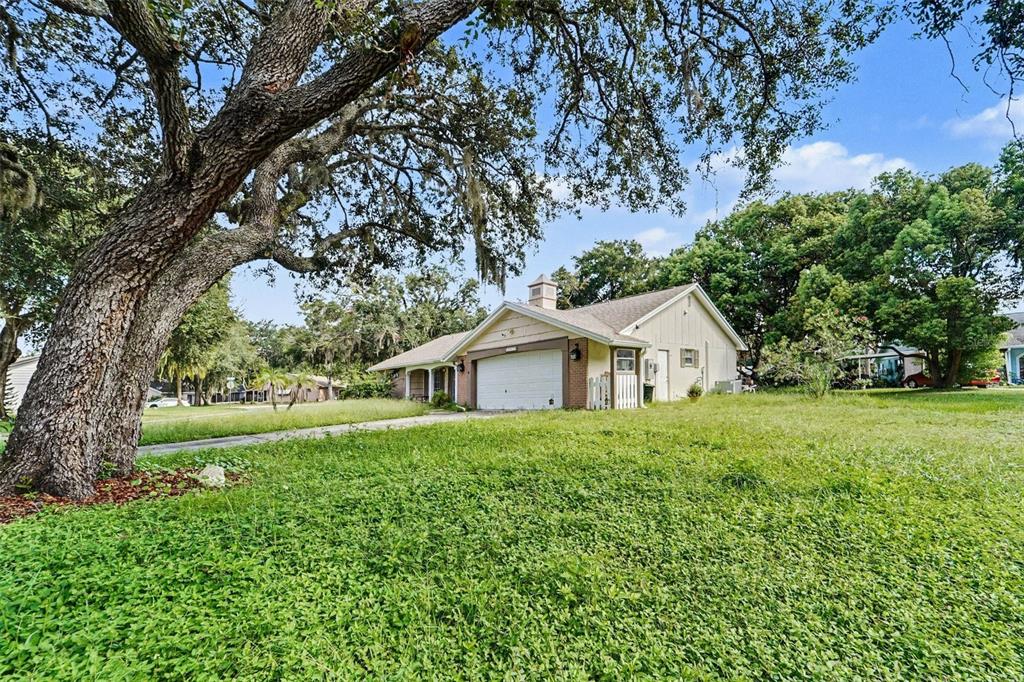 12511 STONE HOUSE LOOP, HUDSON, FL — photo 3 of 29