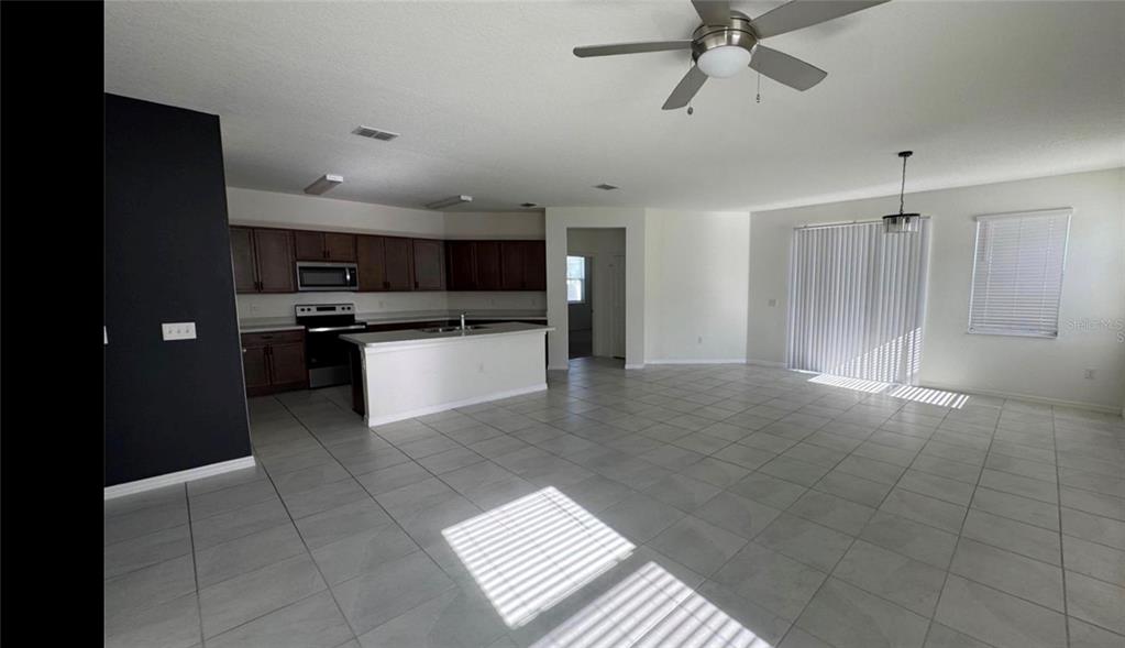 7054 CRUZ COURT, LAKELAND, FL — photo 3 of 20