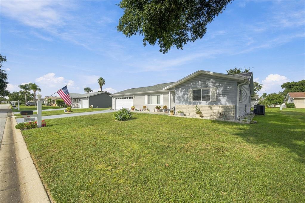 17929 SE 107TH COURT, SUMMERFIELD, FL — photo 2 of 28