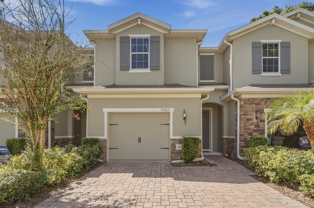 7560 ALOMA PINES COURT
