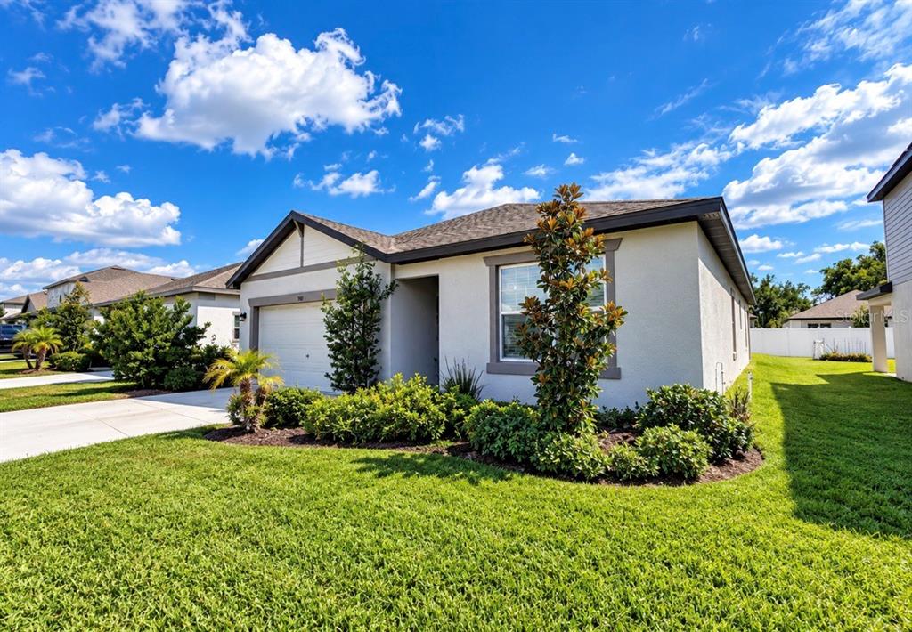 9643 SUMMERS CAY CIRCLE, THONOTOSASSA, FL — photo 3 of 16