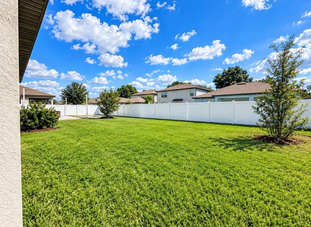 9643 SUMMERS CAY CIRCLE, THONOTOSASSA, FL — photo 4 of 16