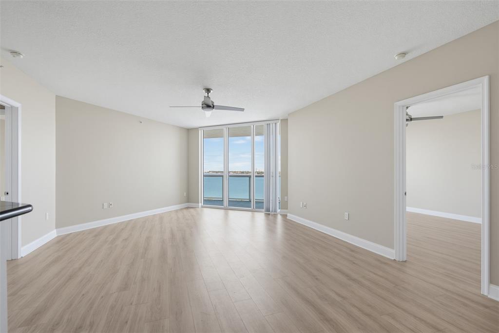 241 RIVERSIDE DRIVE UNIT 1006-2, HOLLY HILL, FL — photo 4 of 30