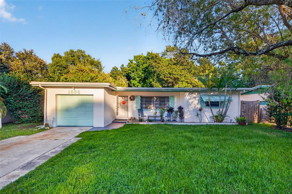 1835 WEST DRIVE, CLEARWATER, FL — photo 2 of 23