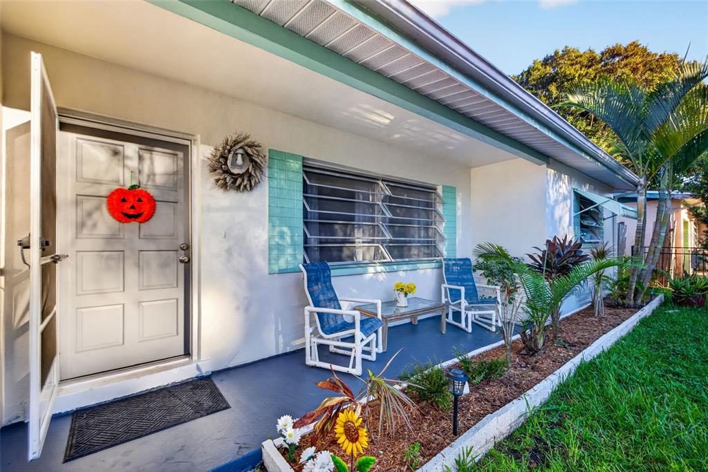1835 WEST DRIVE, CLEARWATER, FL — photo 3 of 23