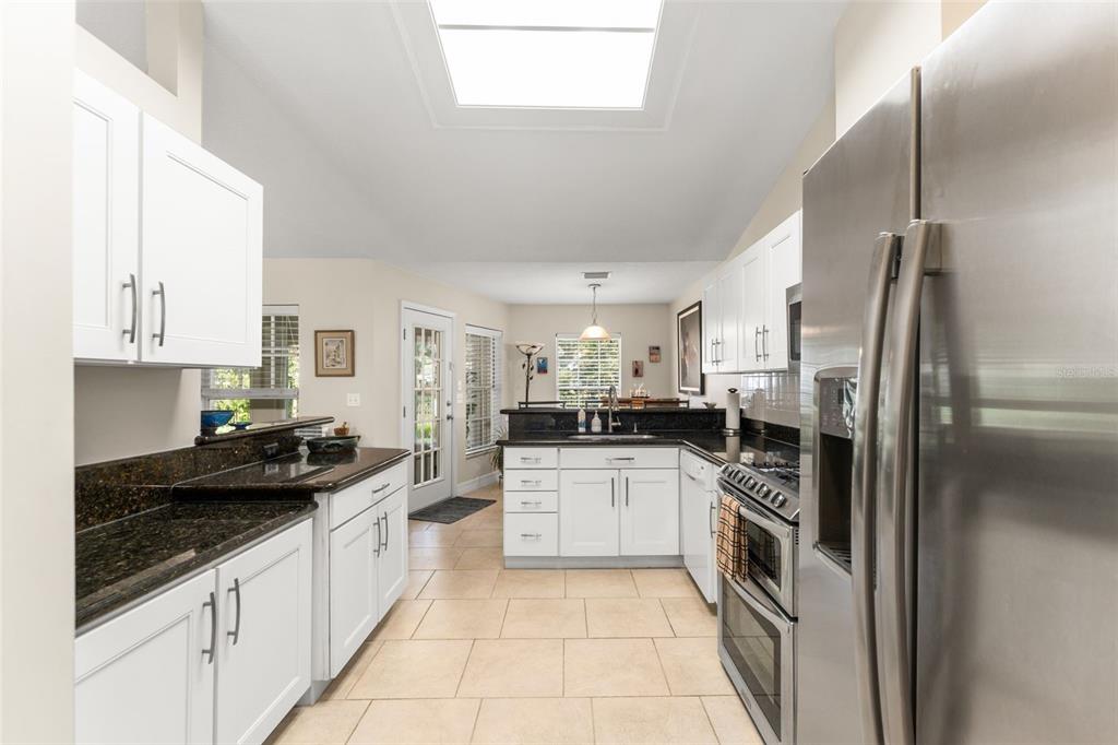 4126 NW 60TH AVENUE, GAINESVILLE, FL — photo 4 of 30