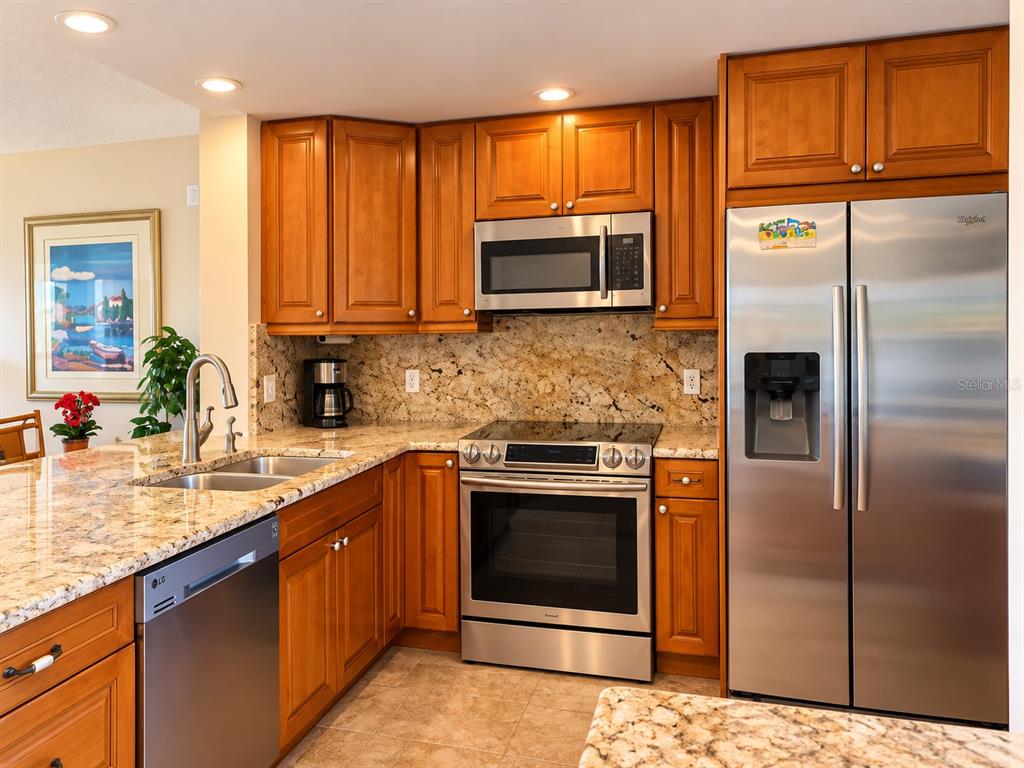 2620 COVE CAY DRIVE UNIT 306, CLEARWATER, FL — photo 4 of 30