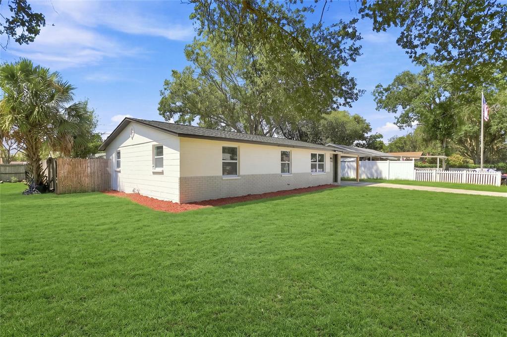 3214 ACACIA STREET, LUTZ, FL — photo 3 of 30