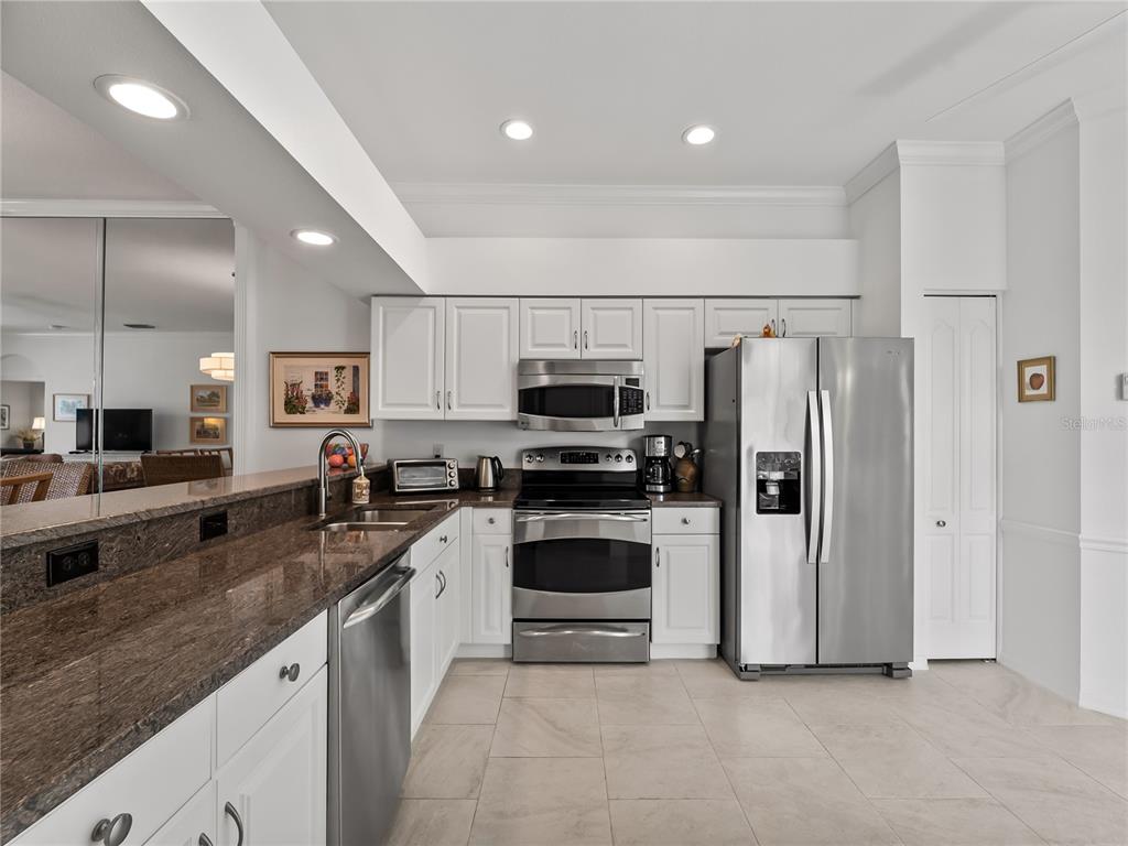 5204 MAHOGANY RUN AVENUE, SARASOTA, FL — photo 5 of 30