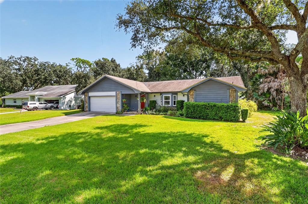 5614 TREE STAND LANE, LAKELAND, FL — photo 2 of 30