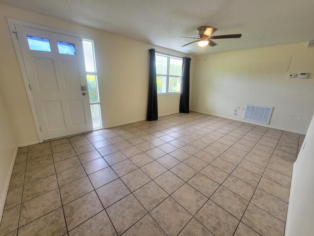 6207 OHIO AVENUE, NEW PORT RICHEY, FL — photo 3 of 17