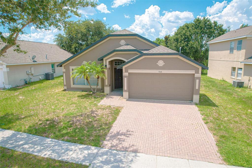 928 CHANLER DRIVE