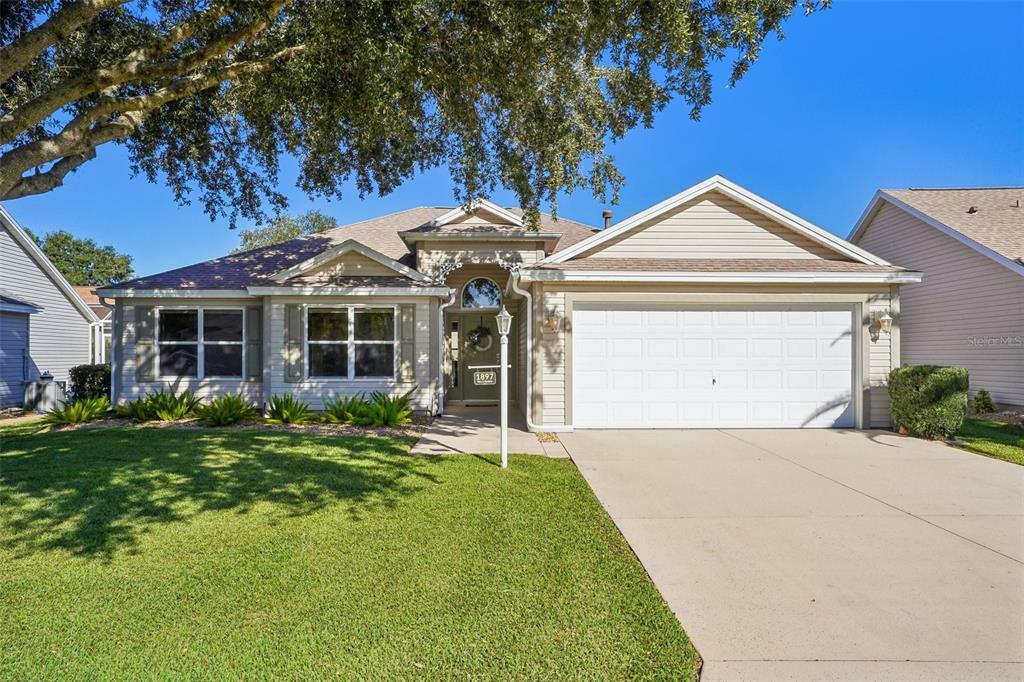 1897 CARYLE LANE, THE VILLAGES, FL — photo 2 of 41