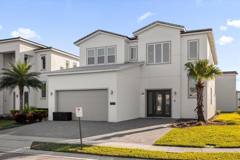 2137 PINE OAK LOOP