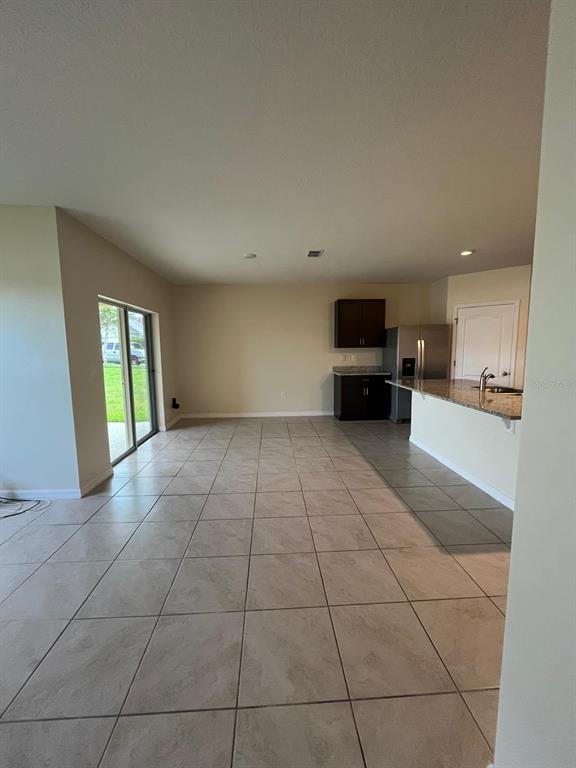 906 BIG BEND AVENUE, ORANGE CITY, FL — photo 3 of 17