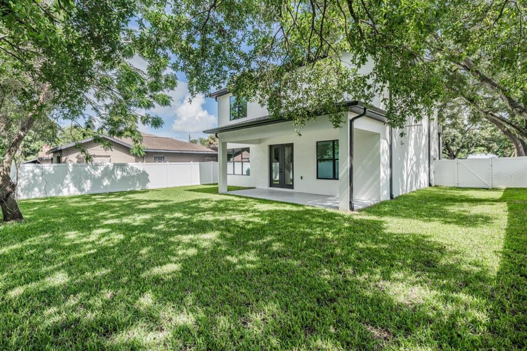 2910 W AILEEN STREET, TAMPA, FL — photo 3 of 24