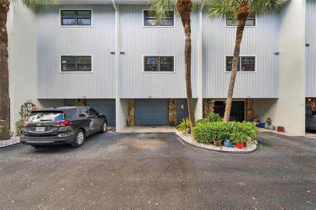 12148 CAPRI CIRCLE, TREASURE ISLAND, FL — photo 2 of 58