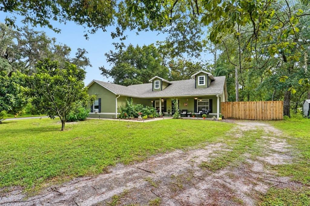 1580 DELAND AVENUE, ORANGE CITY, FL — photo 4 of 30