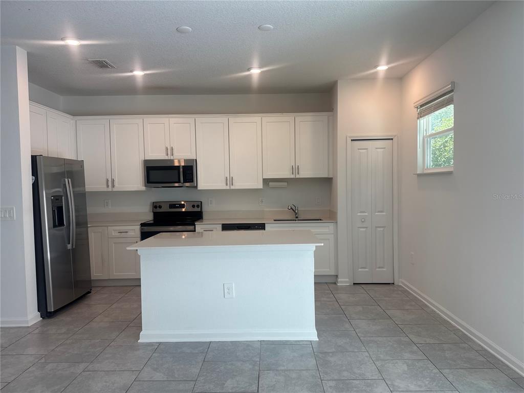 7616 STONE CREEK TRAIL, KISSIMMEE, FL — photo 5 of 13