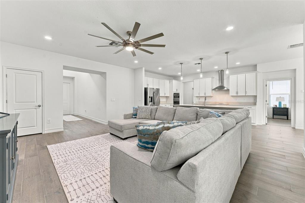 18114 SERENE LAKE LOOP, LUTZ, FL — photo 5 of 29