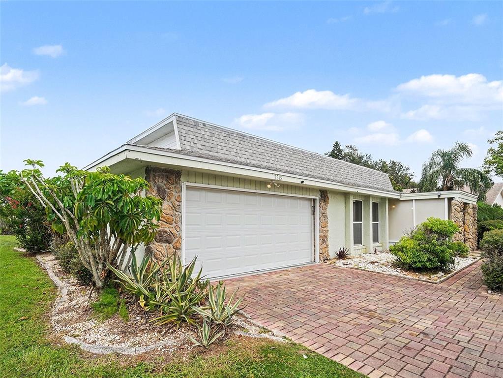 1513 NEW BEDFORD DRIVE, SUN CITY CENTER, FL — photo 5 of 30