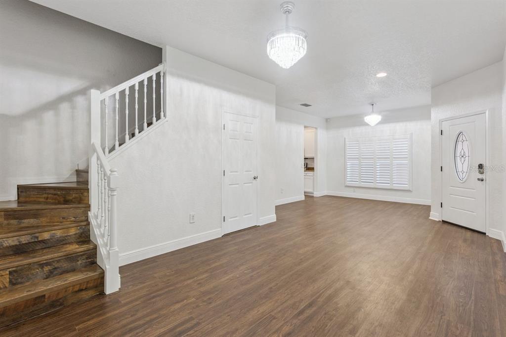 5107 NE 122ND BOULEVARD, OXFORD, FL — photo 5 of 30