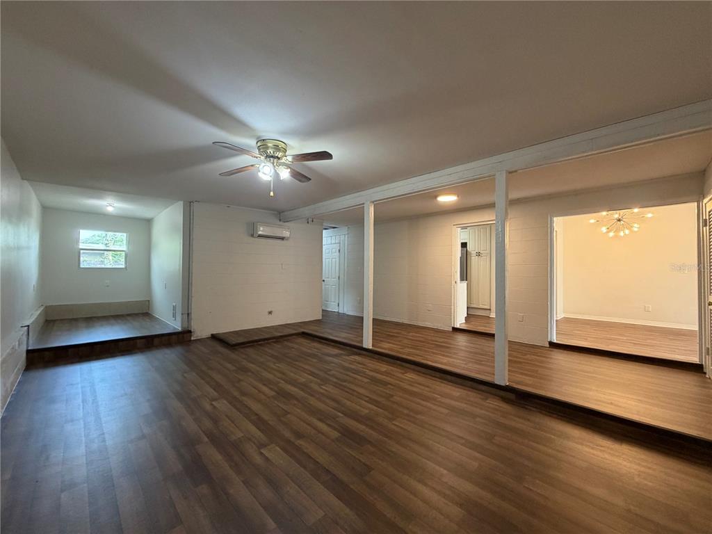 409 BERWICK AVENUE, TEMPLE TERRACE, FL — photo 4 of 22