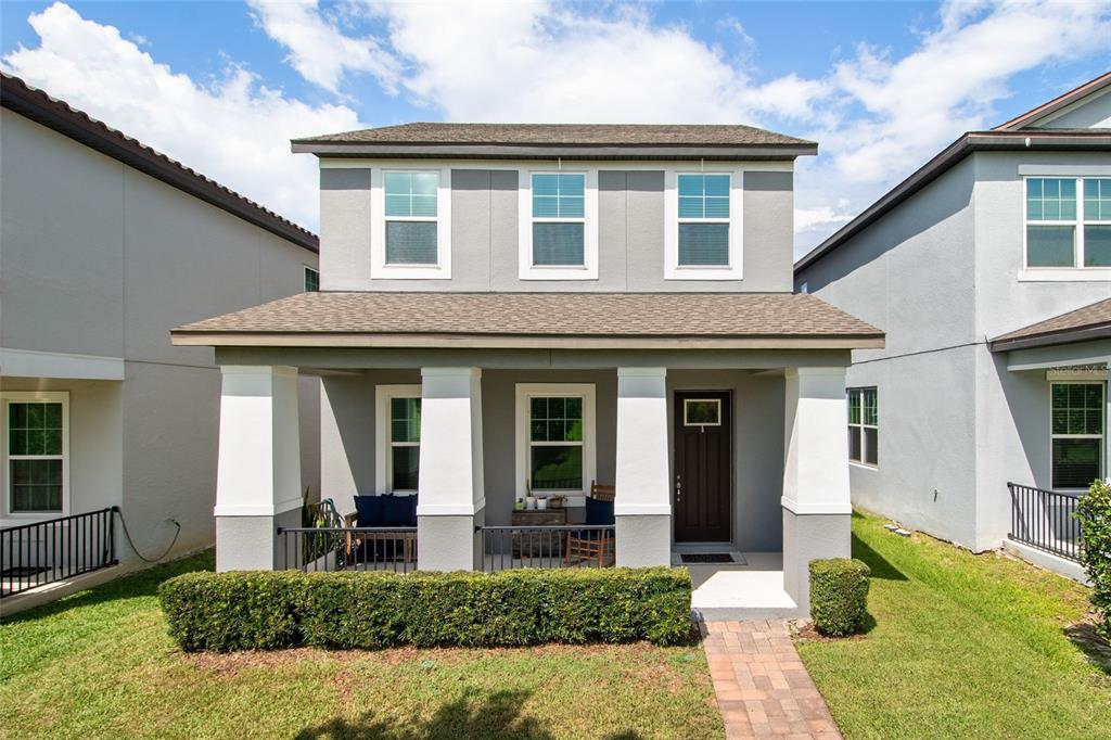 2241 WHITE FEATHER LOOP