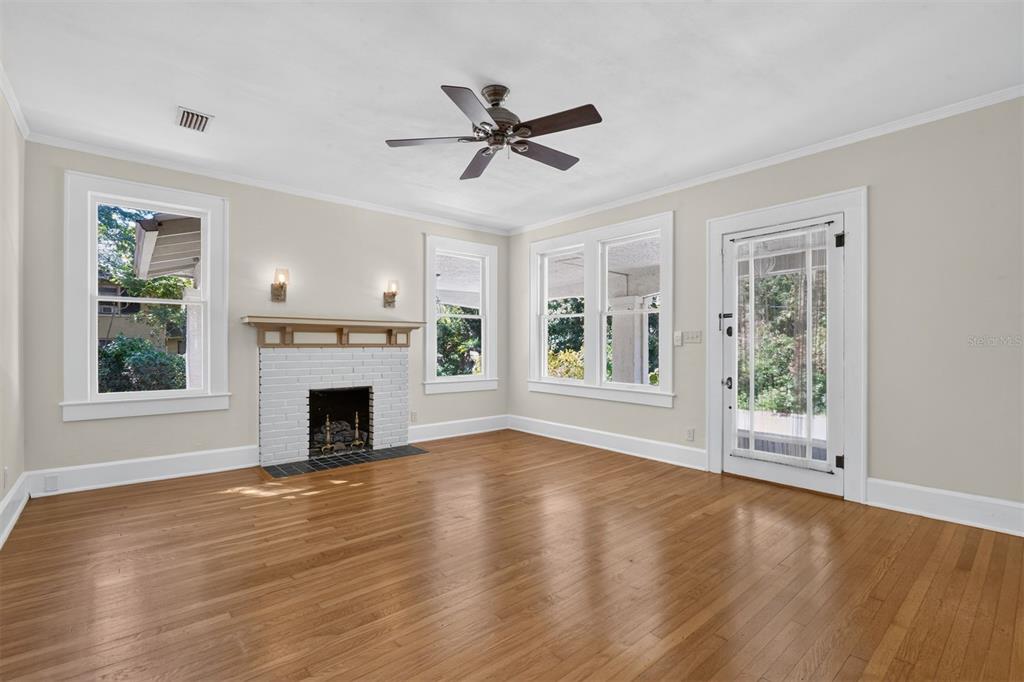 421 NE BOULEVARD, GAINESVILLE, FL — photo 5 of 45