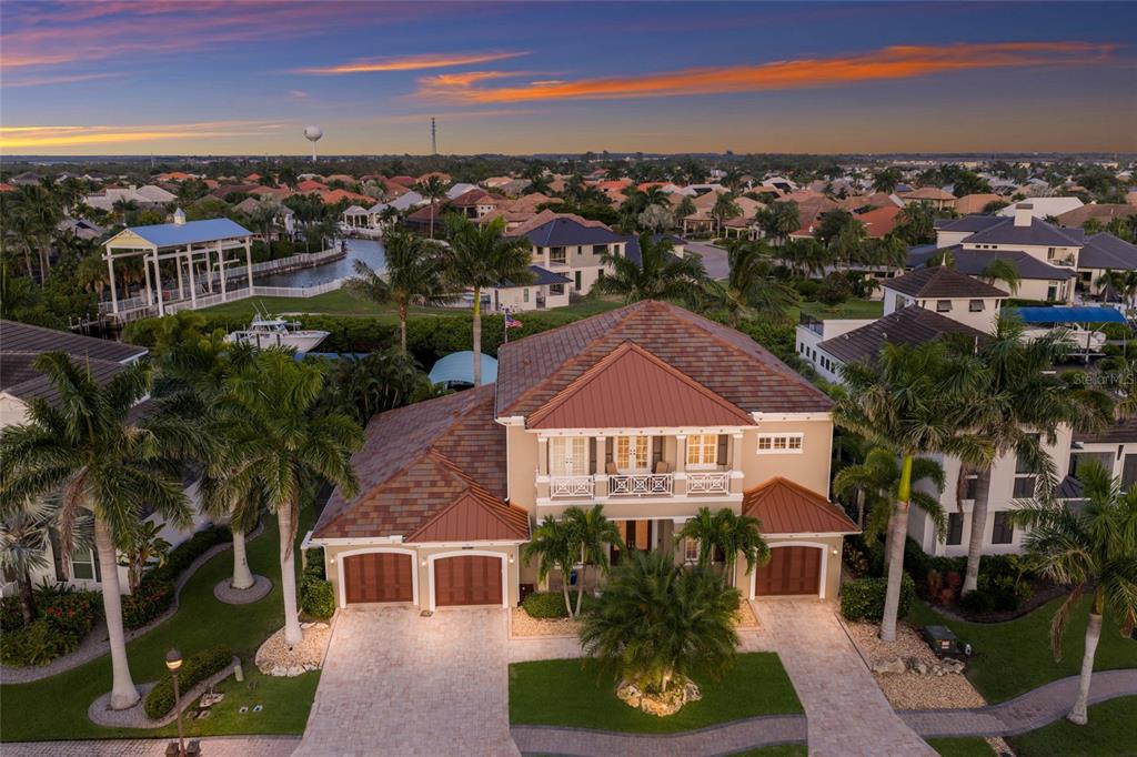 613 REGATTA WAY, BRADENTON, FL — photo 2 of 30