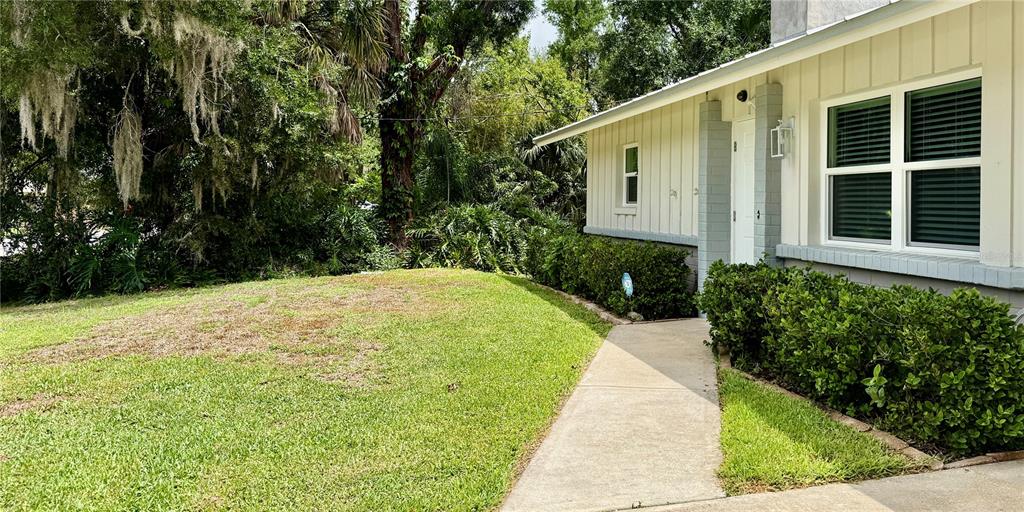 641 HANCOCK AVENUE, SARASOTA, FL — photo 2 of 15