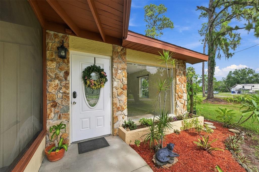 407 7TH STREET SW, RUSKIN, FL — photo 2 of 30