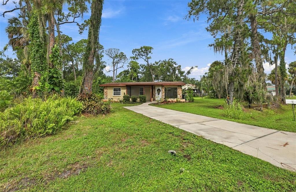 407 7TH STREET SW, RUSKIN, FL — photo 3 of 30