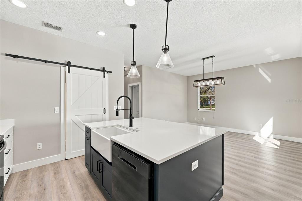 5685 NEW INDEPENDENCE PARKWAY, WINTER GARDEN, FL — photo 3 of 34