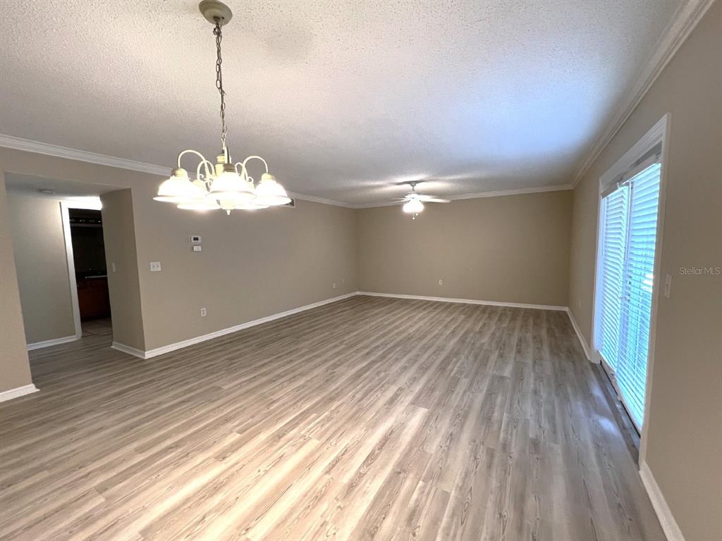1877 TOUCAN WAY UNIT 402, SARASOTA, FL — photo 4 of 15