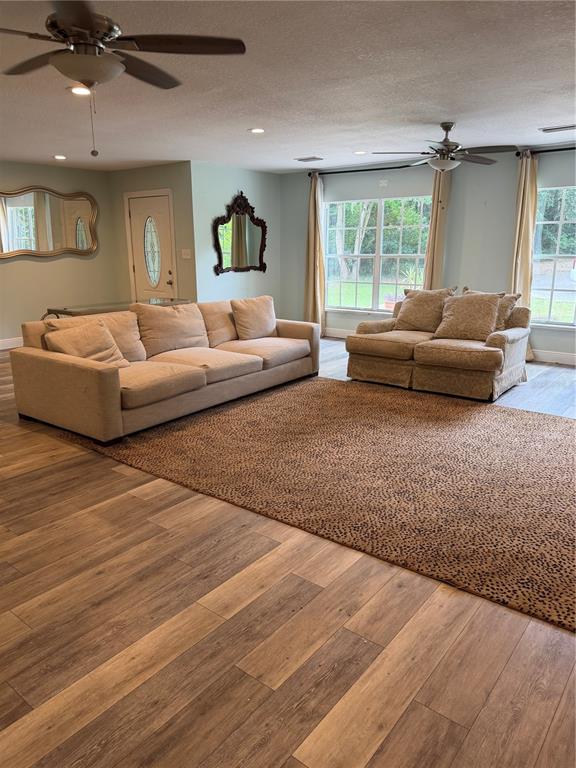 833 COLLINS AVENUE, APOPKA, FL — photo 2 of 28