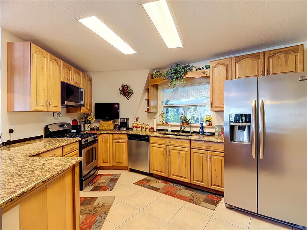 2320 BOGAERT ROAD, DOVER, FL — photo 3 of 30