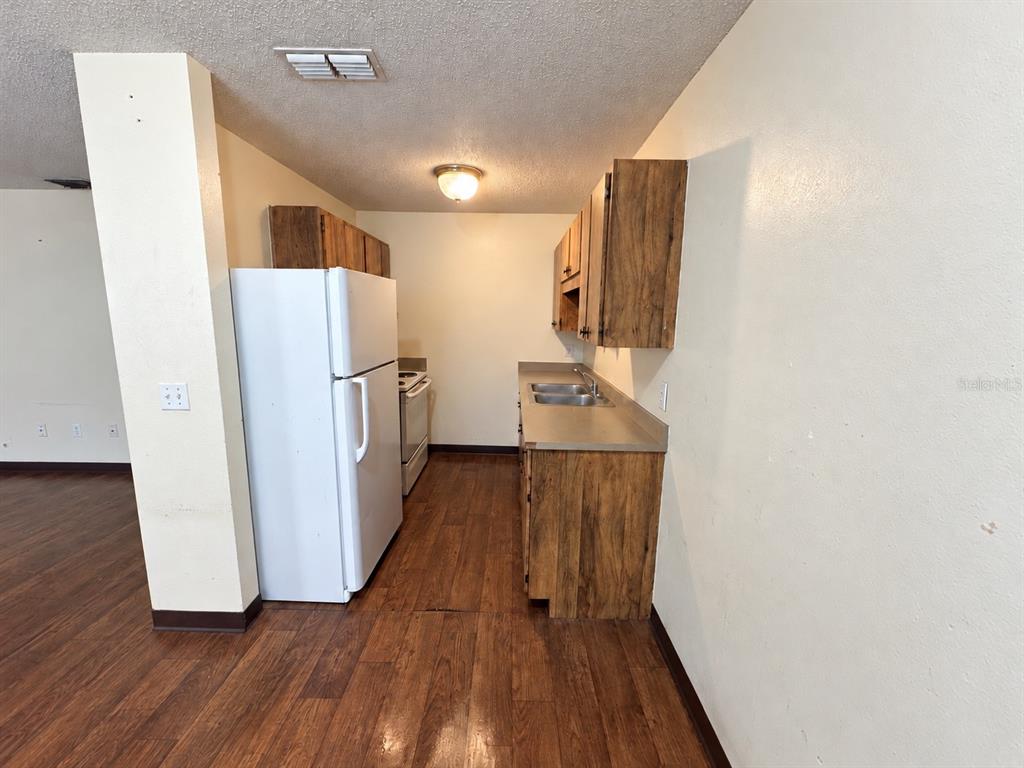 3017 REITER DRIVE UNIT B, AUBURNDALE, FL — photo 5 of 13