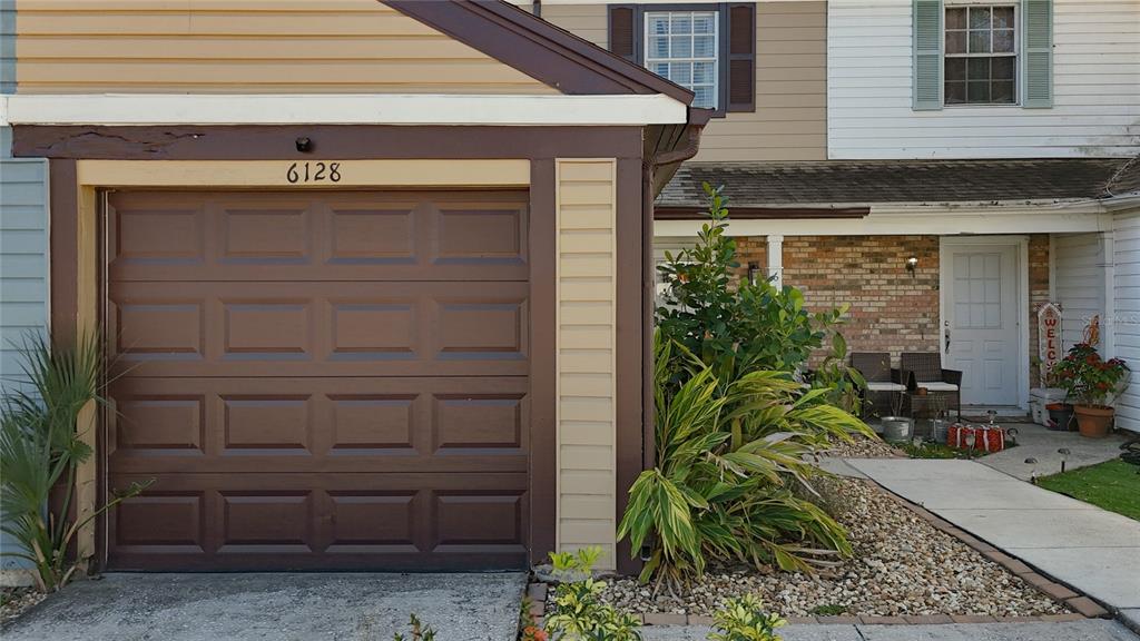 6128 OAK CLUSTER CIRCLE, TAMPA, FL — photo 2 of 30
