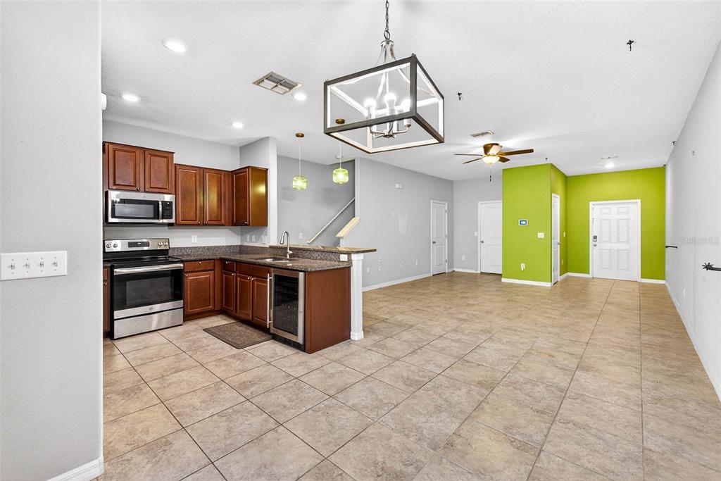 9754 PEMBROOKE PINES, SUN CITY CENTER, FL — photo 5 of 30
