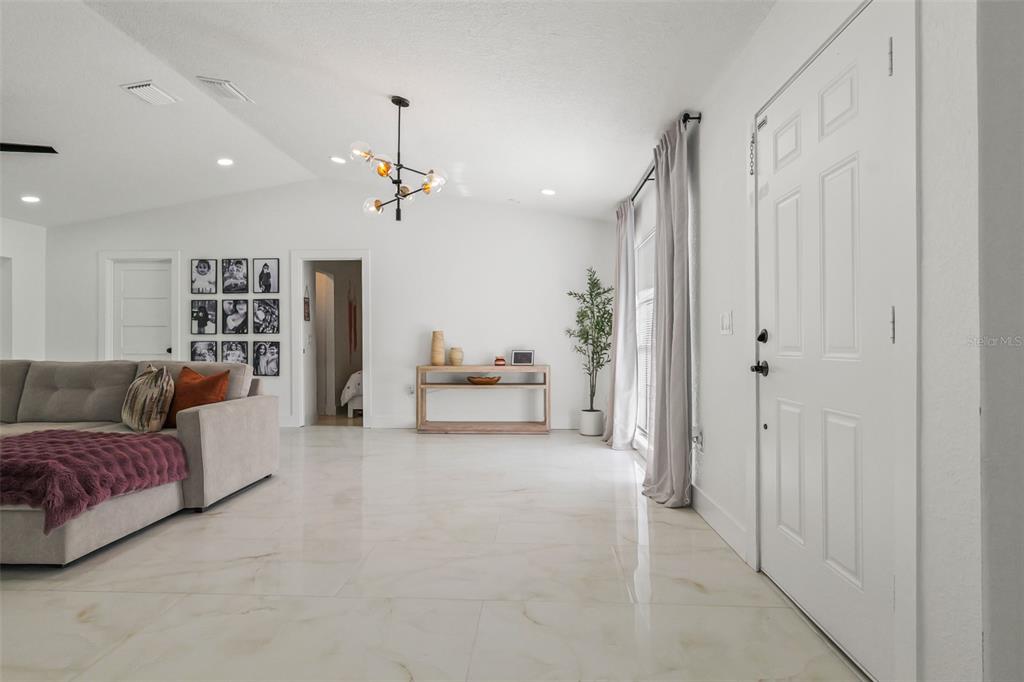1427 THISTLEDOWN DRIVE, BRANDON, FL — photo 4 of 30
