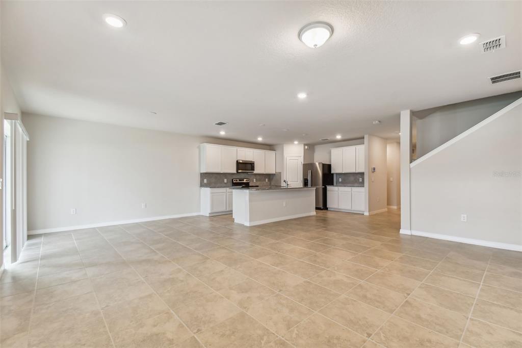 37385 CLINCH CIRCLE, ZEPHYRHILLS, FL — photo 2 of 30