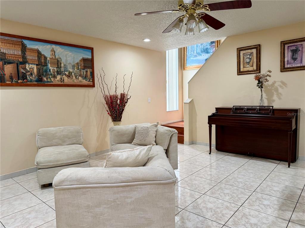 2129 JESSA DRIVE, KISSIMMEE, FL — photo 2 of 9