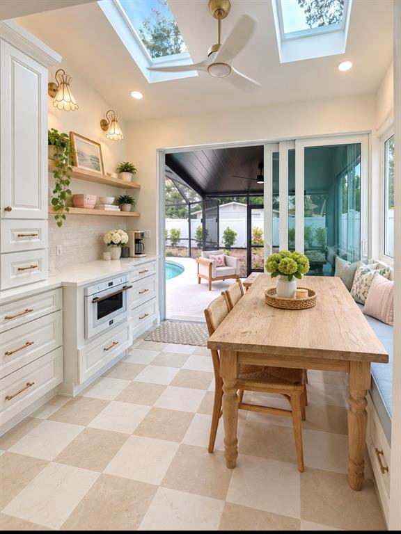 1078 PUTNAM DRIVE, SARASOTA, FL — photo 5 of 18