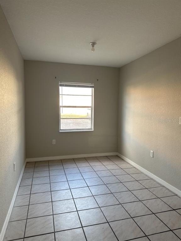 9027 WESTCHESTER CIRCLE UNIT A, TAMPA, FL — photo 4 of 11